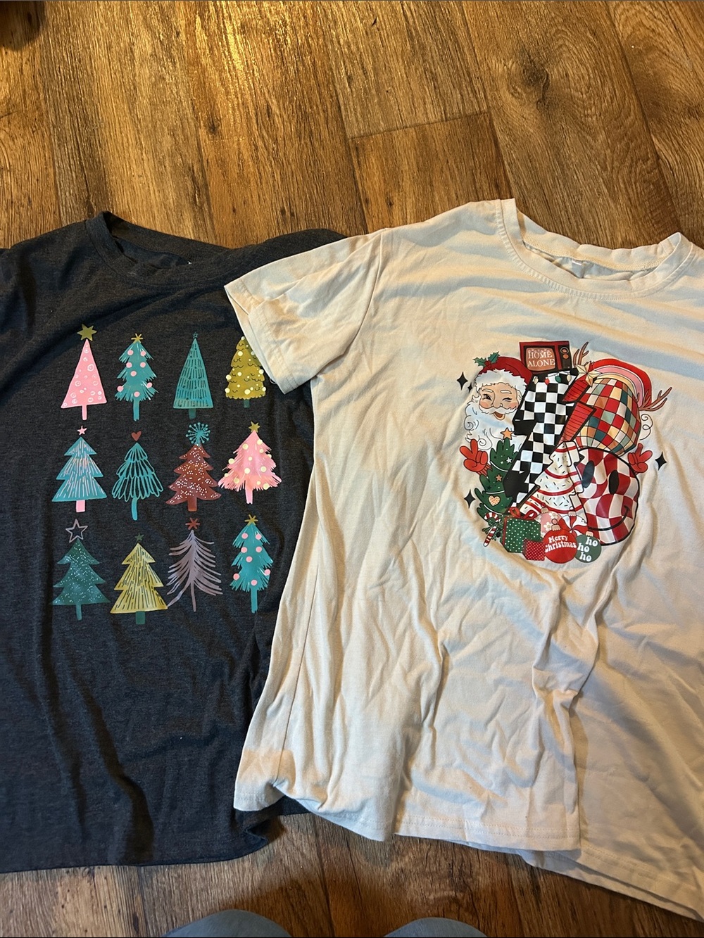 SHEIN Women's Short Sleeve Holiday Graphic Tees - Dark Gray & White